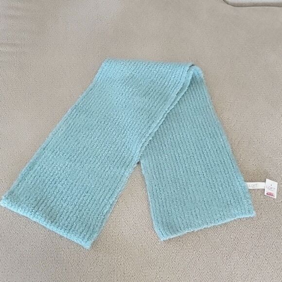 LOFT Outlet Light Turquoise Fuzzy Winter Scarf - Picture 1 of 7